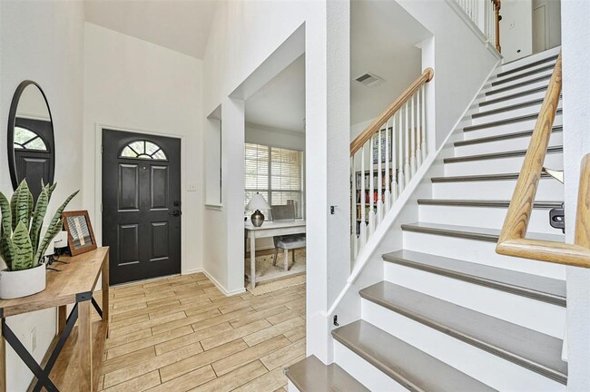 Foto del edificio - 3412 Lynnbrook Dr