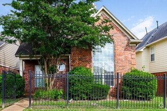 Building Photo - 2182 Berry Bush Ln