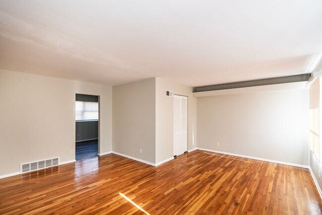 Foto del edificio - Amazing 3 Bedroom 1.5 Bathroom Home