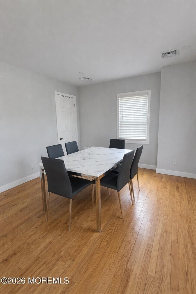 Foto del edificio - 10 Cambell Ct