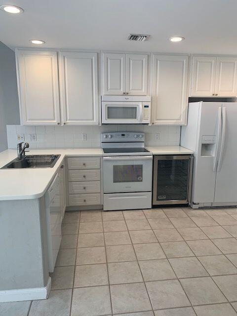 Building Photo - 366 Legare Ct