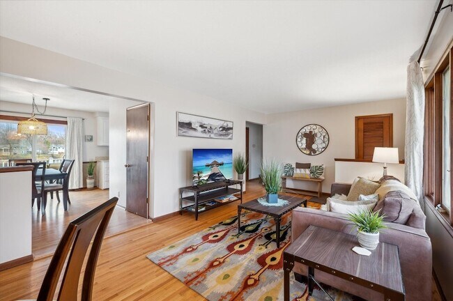 Building Photo - 8213 Quinn Rd