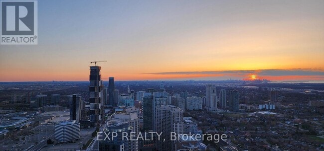 Building Photo - 3900-3900 Confederation Pkwy