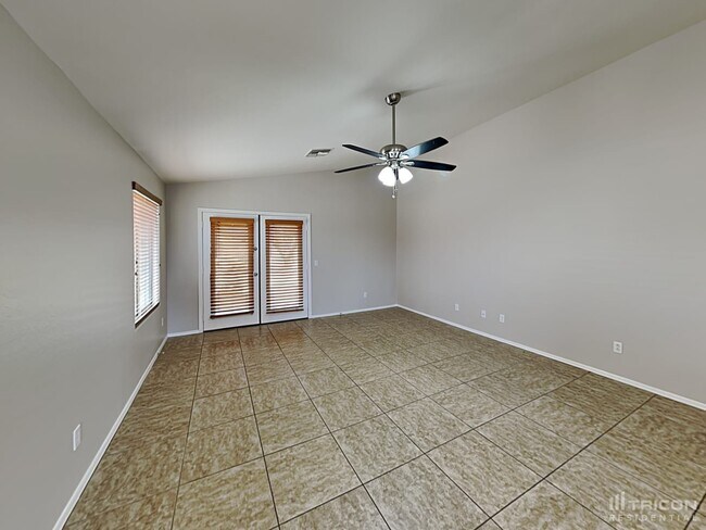 Building Photo - 24818 W Huntington Dr
