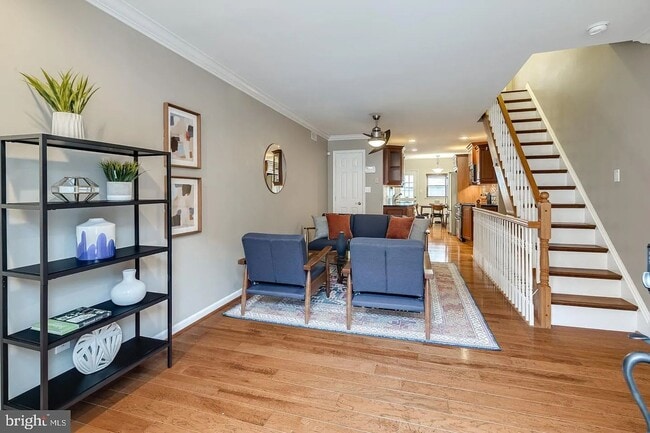 Building Photo - Beautiful 2 bed 1.5 bath home in East Pass...