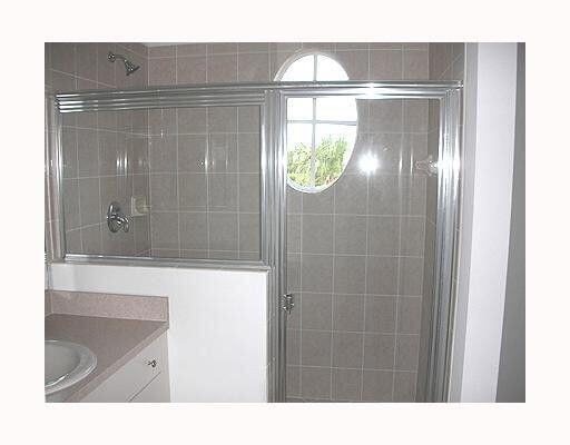 Foto del edificio - 2928 Hidden Hills Rd