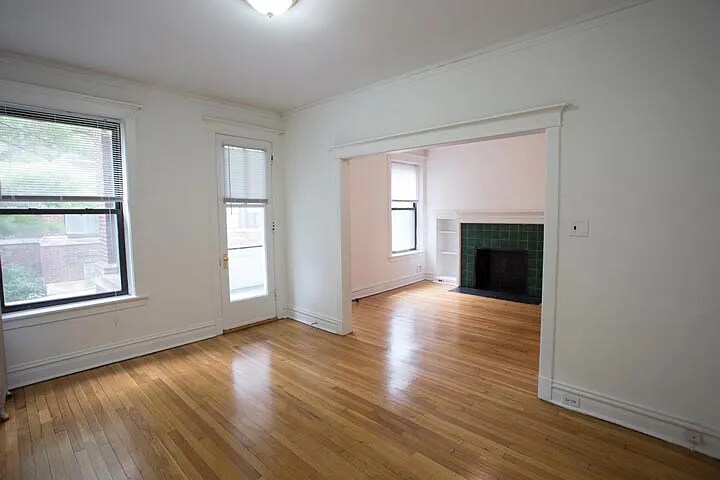 Primary Photo - 5416 S Woodlawn Ave
