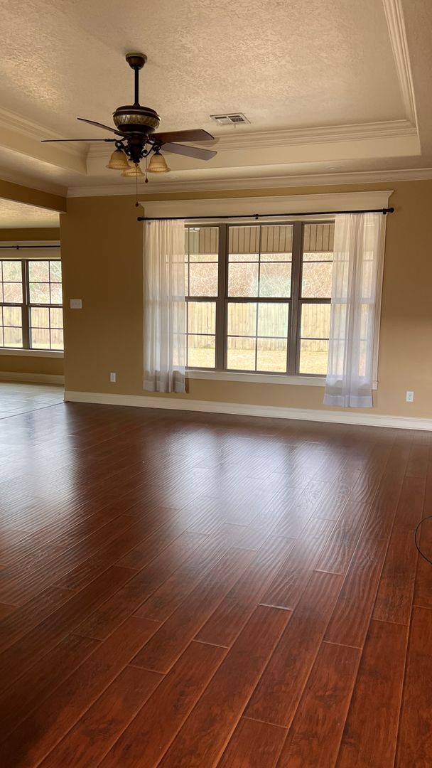 Foto del edificio - 317 Barbara Dr