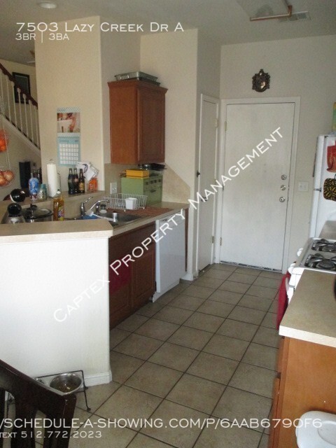 Building Photo - 7309 Lazy Creek Dr