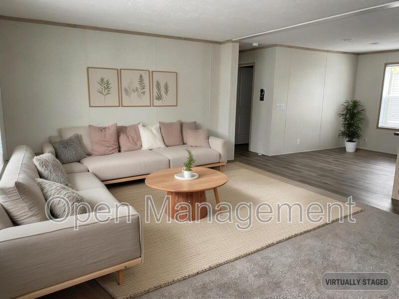 Primary Photo - 31 Cornflower Ln