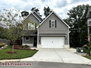 Building Photo - 1226 Belle Pond Ave