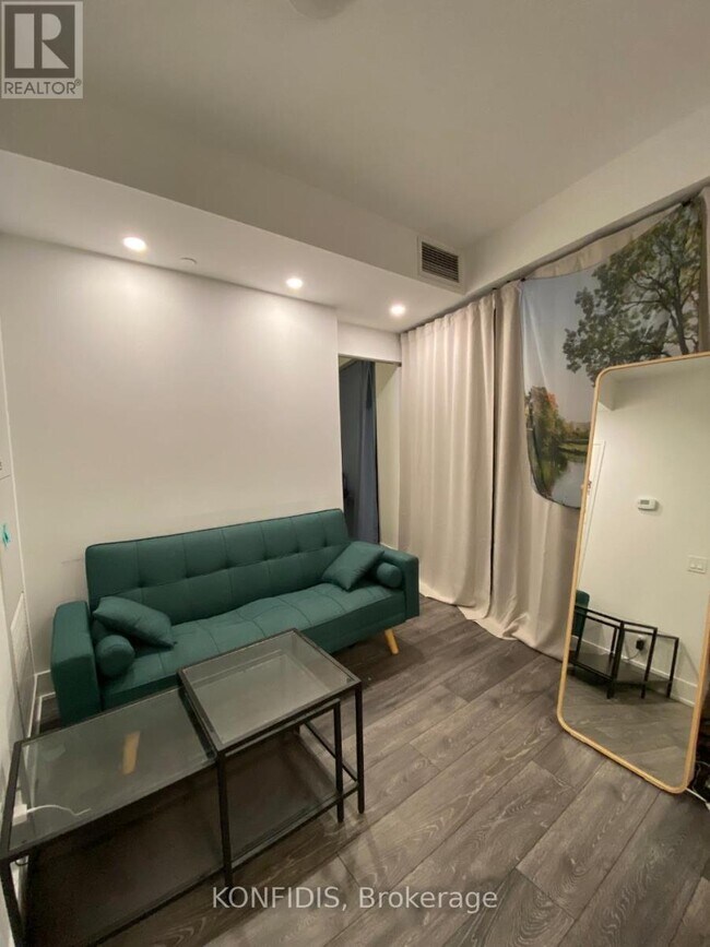 Photo du bâtiment - 403 Church St