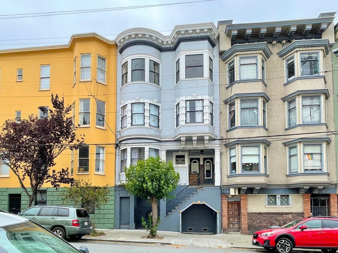 HUGE Top Floor Edwardian 4BR/1.5BA Flat w... - HUGE Top Floor Edwardian 4BR/1.5BA  Flat w...