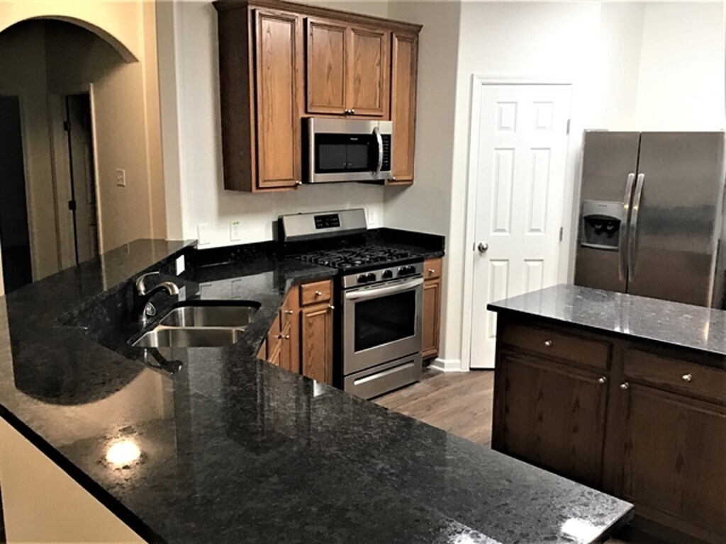 Foto del edificio - 4910 Monarch Meadow Ln