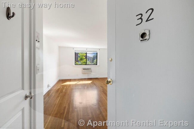 Photo - 134 Summer St Apartment