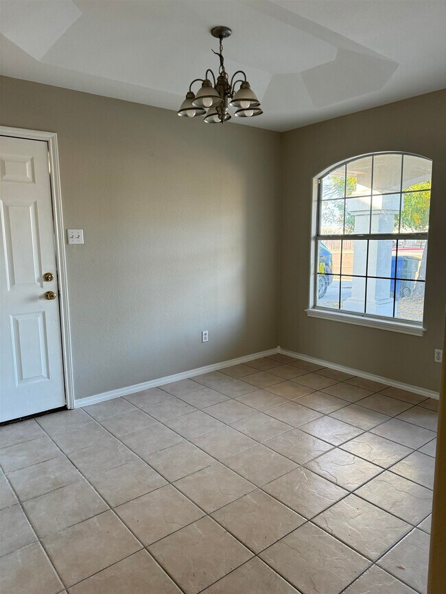 Foto del edificio - 7301 Wagner Ct