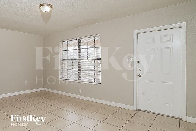 Foto del edificio - 1000 NE 211th Terrace