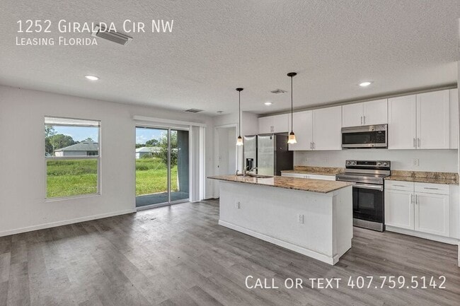 Building Photo - 1252 Giralda Cir NW
