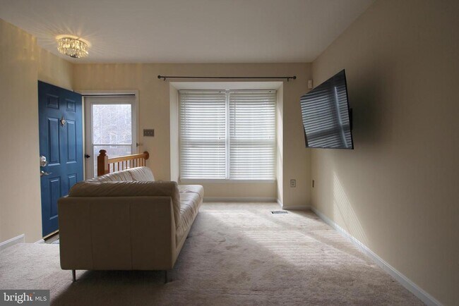 Foto del edificio - 7831 Gum Springs Village Dr