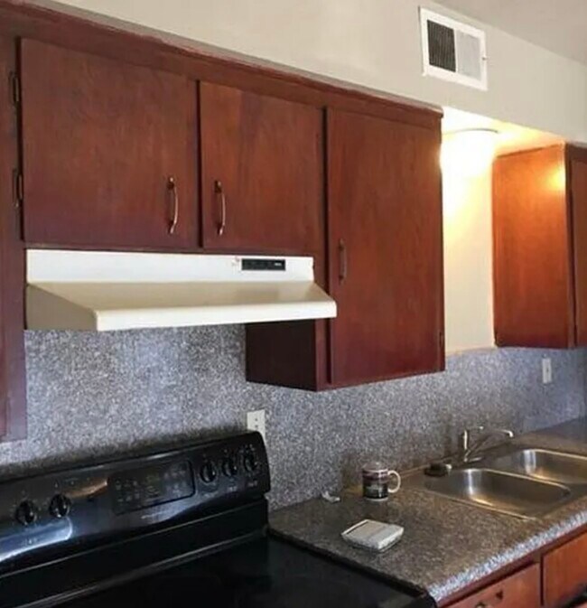 Foto del edificio - 3065 E Weldon Ave