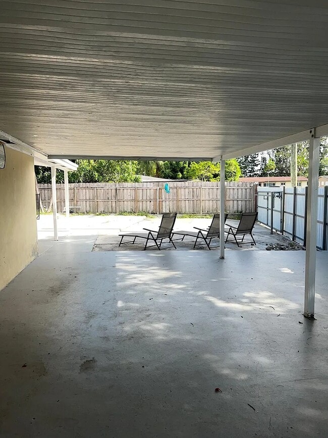 Building Photo - 11430 SW 47th St