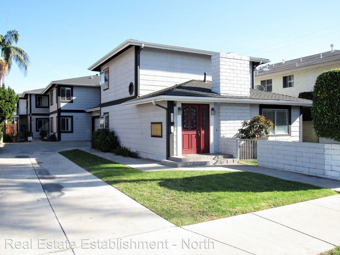 Foto principal - 208 S West St
