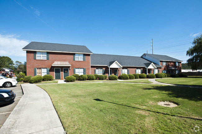 Foto del edificio - Erwin Chase Apartments