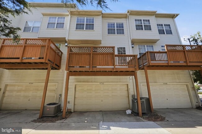 Foto del edificio - 9702 Athletic Way