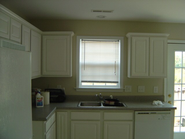 Foto del edificio - Three Bedroom Home Convenient to HWY 29