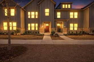 Building Photo - 2840 Chisos Red Rd