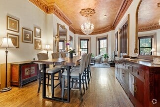 Building Photo - 598 Tremont St