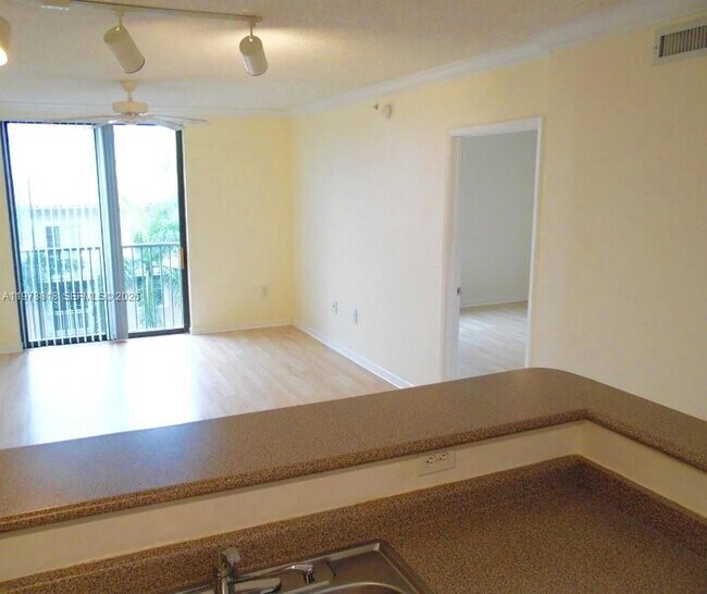 Building Photo - 1919 Van Buren St