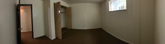 2 identical bedrooms - 3551 California Ave