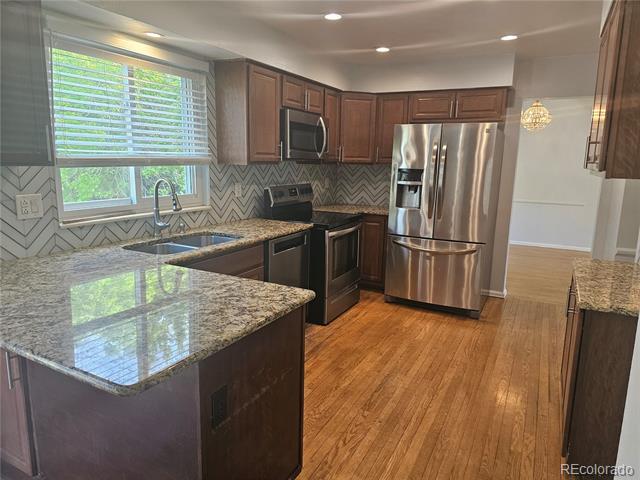 Foto del edificio - 1556 S Vaughn Cir