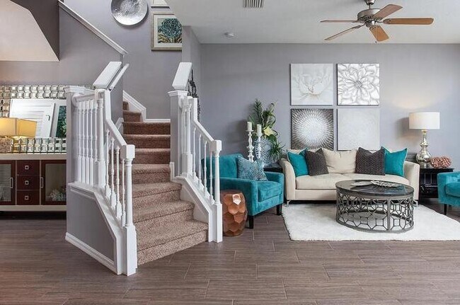 Building Photo - 555 52nd Ave N