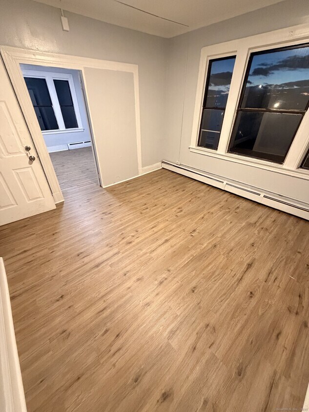 Foto principal - 42 Redding St