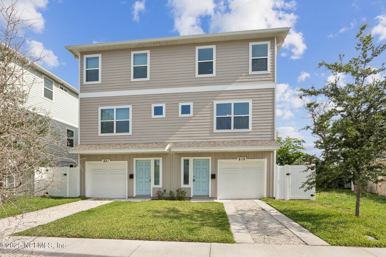 Foto principal - 819 3rd St S