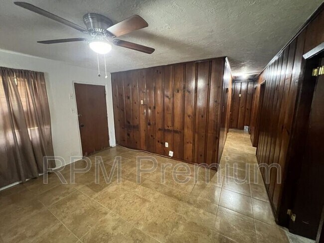 Foto del edificio - 13191 Sunshine Rd