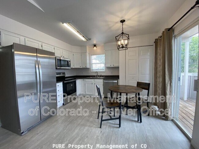 Foto del edificio - 5708 W Asbury Pl