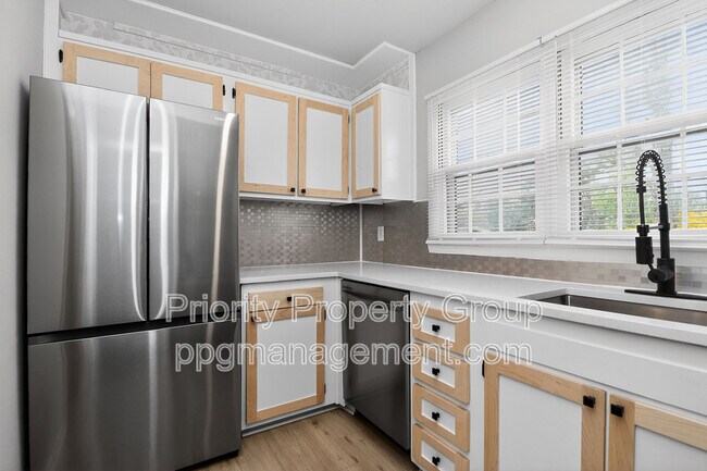 Foto del edificio - 4601 Coronado Dr