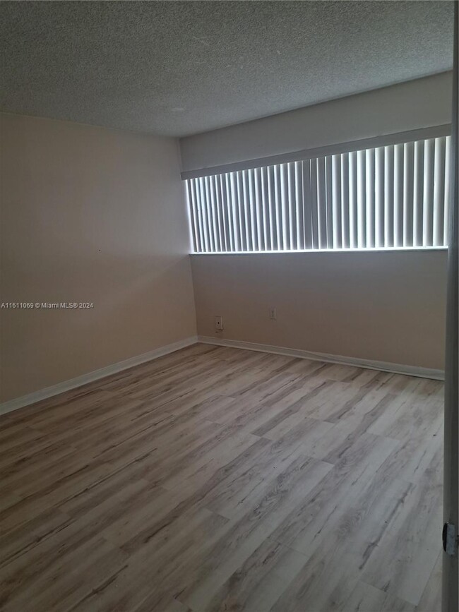 Building Photo - 7321 NW 85th St