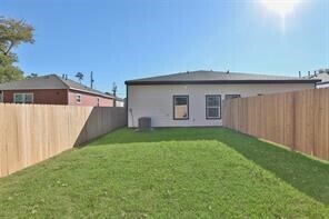 Foto del edificio - 8137 Cabot St