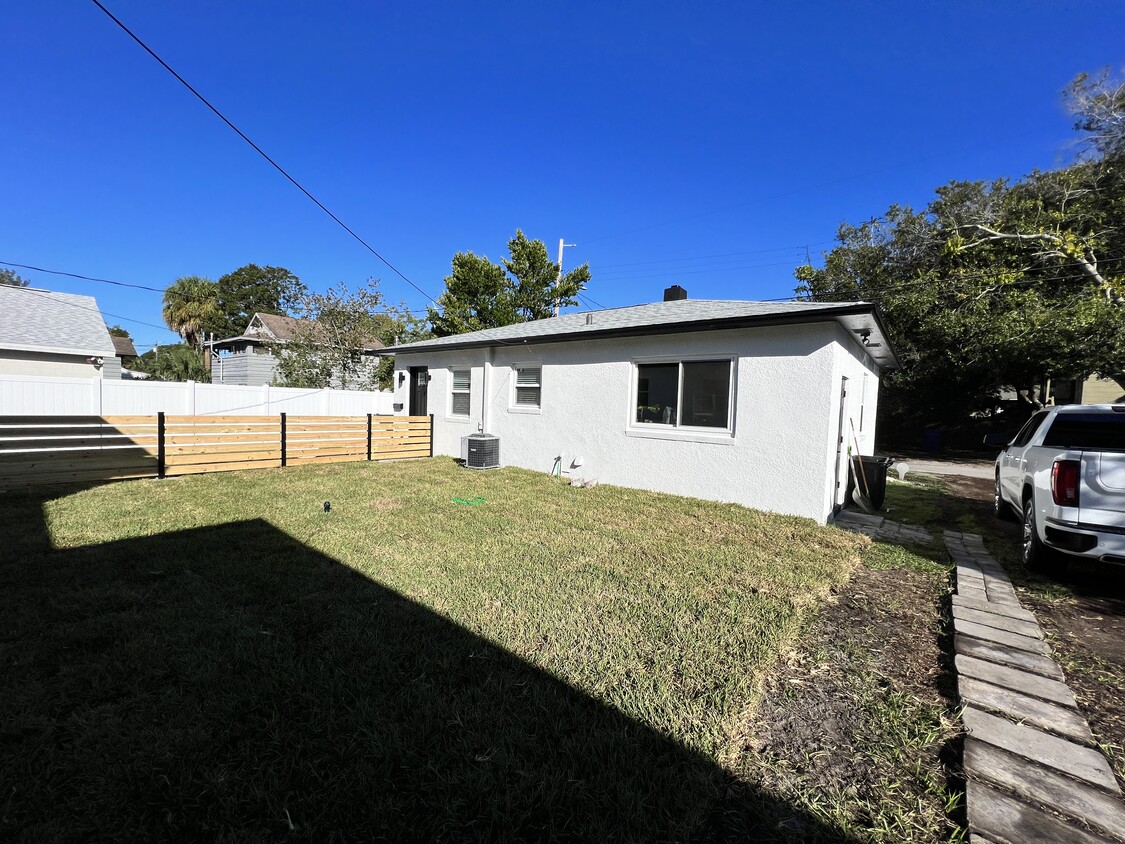 Primary Photo - 4131 1st Ave N