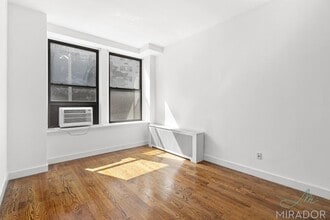 Building Photo - 65 4th Ave