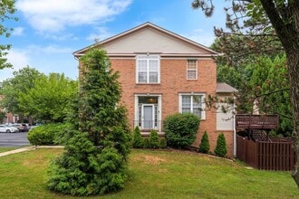Building Photo - 6139 Donival Sq
