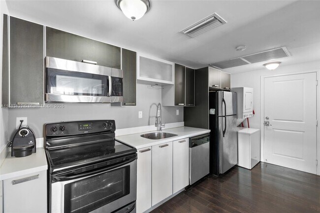 Foto del edificio - 621 11th St