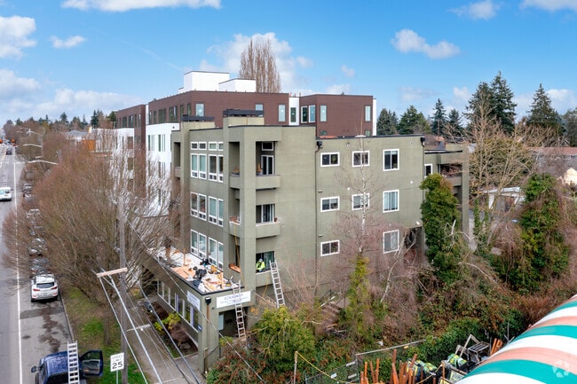 Building Photo - West Seattle Flats: Leasing Specials! Beautiful City Living Close to Beaches and Parks