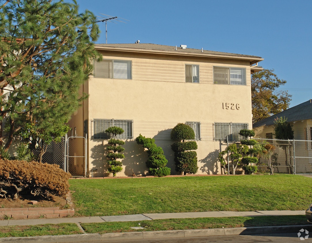 Building Photo - 1526 3rd Ave
