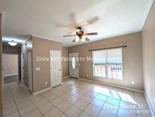 Building Photo - Well-kept 2-bedroom apartment in Marianna!