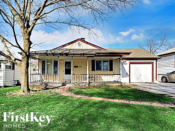 Primary Photo - 3734 Park Ave
